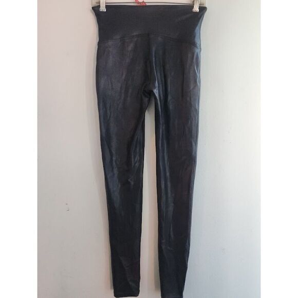 Spanx Women Black Faux Leather Pull On Shapewear Legging Pants size Large - Picture 3 of 9